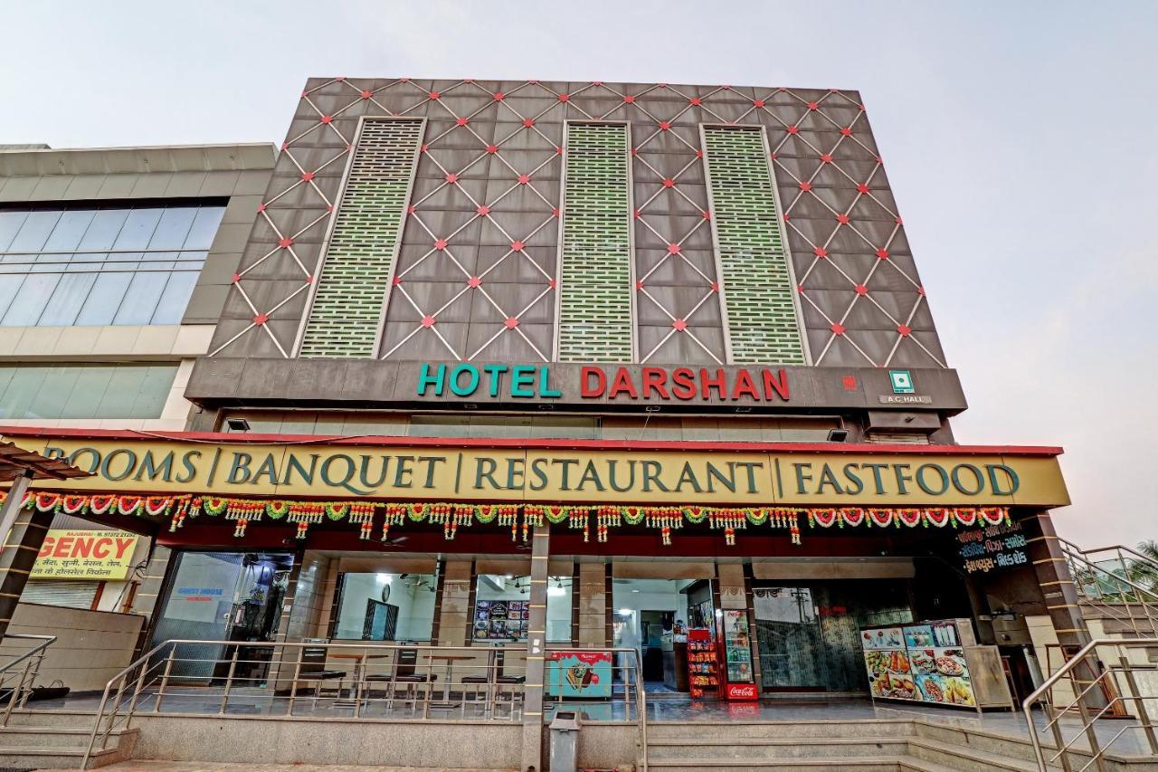 Oyo 82461 Hotel Darshan Banquet And Rooms Сурат Екстериор снимка
