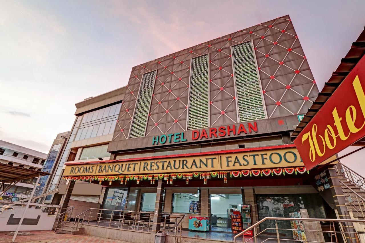 Oyo 82461 Hotel Darshan Banquet And Rooms Сурат Екстериор снимка