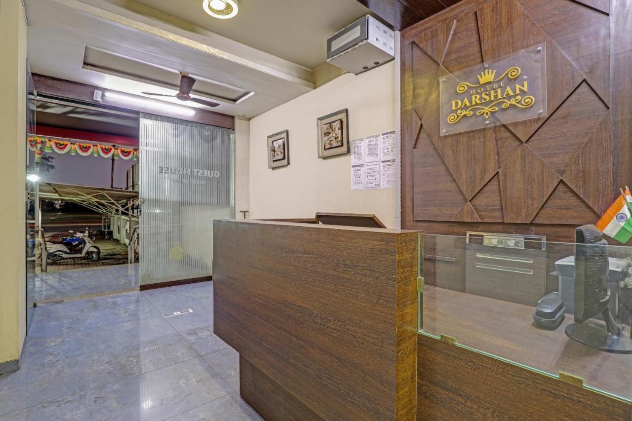 Oyo 82461 Hotel Darshan Banquet And Rooms Сурат Екстериор снимка