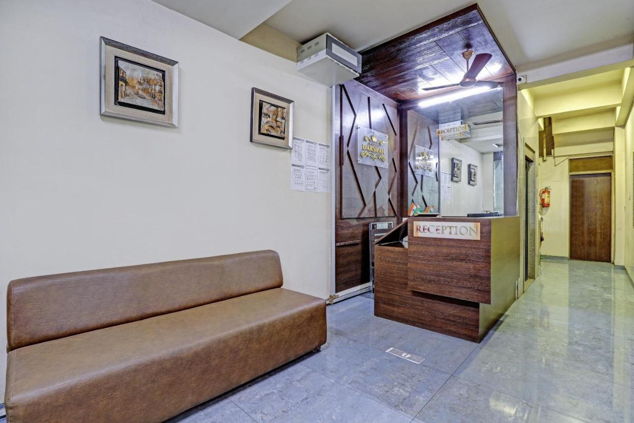 Oyo 82461 Hotel Darshan Banquet And Rooms Сурат Екстериор снимка